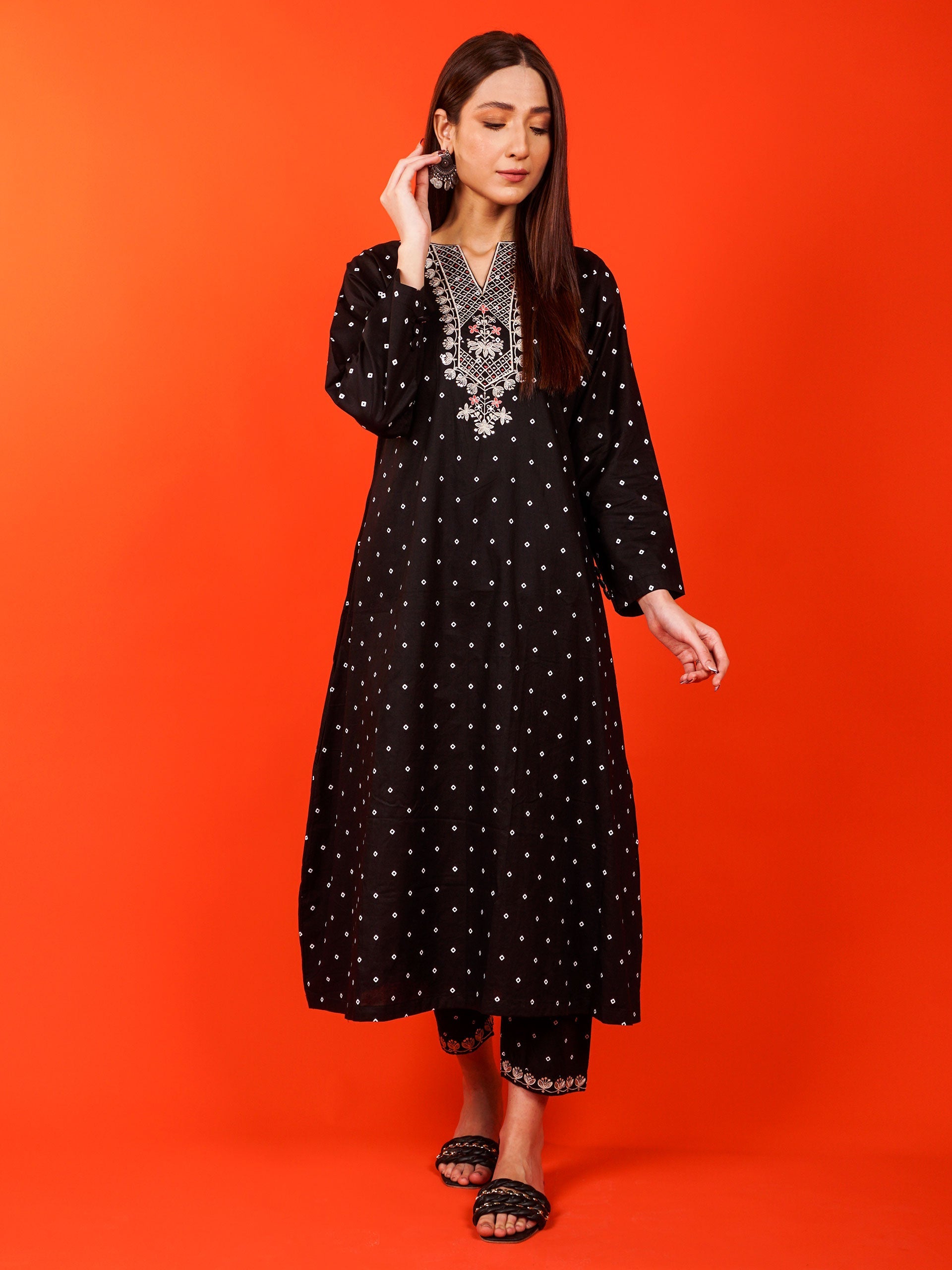 Black Khaddar Printed Embroidered 2 pc - 54923