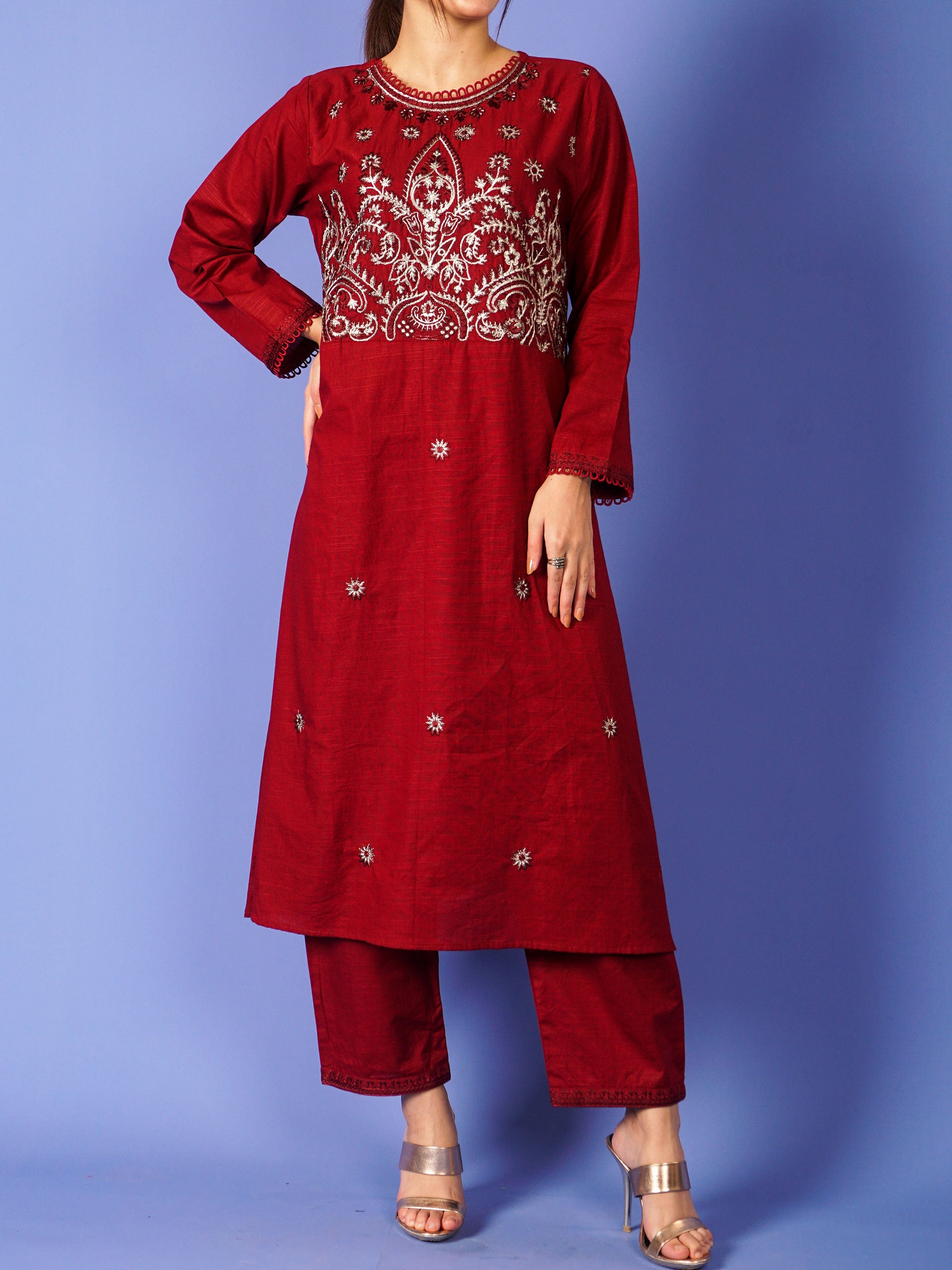 Red Khaddar Embroidered 2 pc - 55018