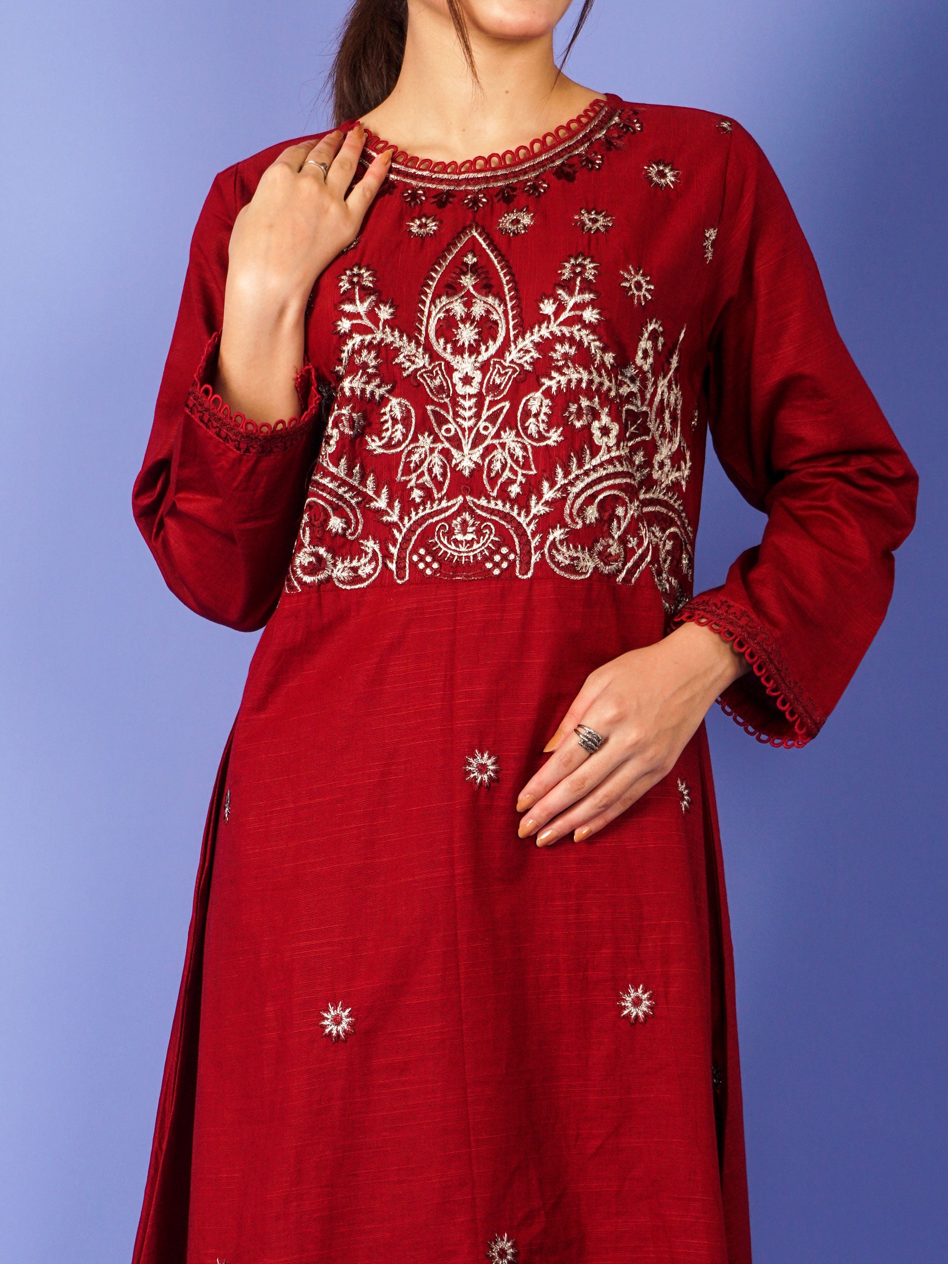 Red Khaddar Embroidered 2 pc - 55018