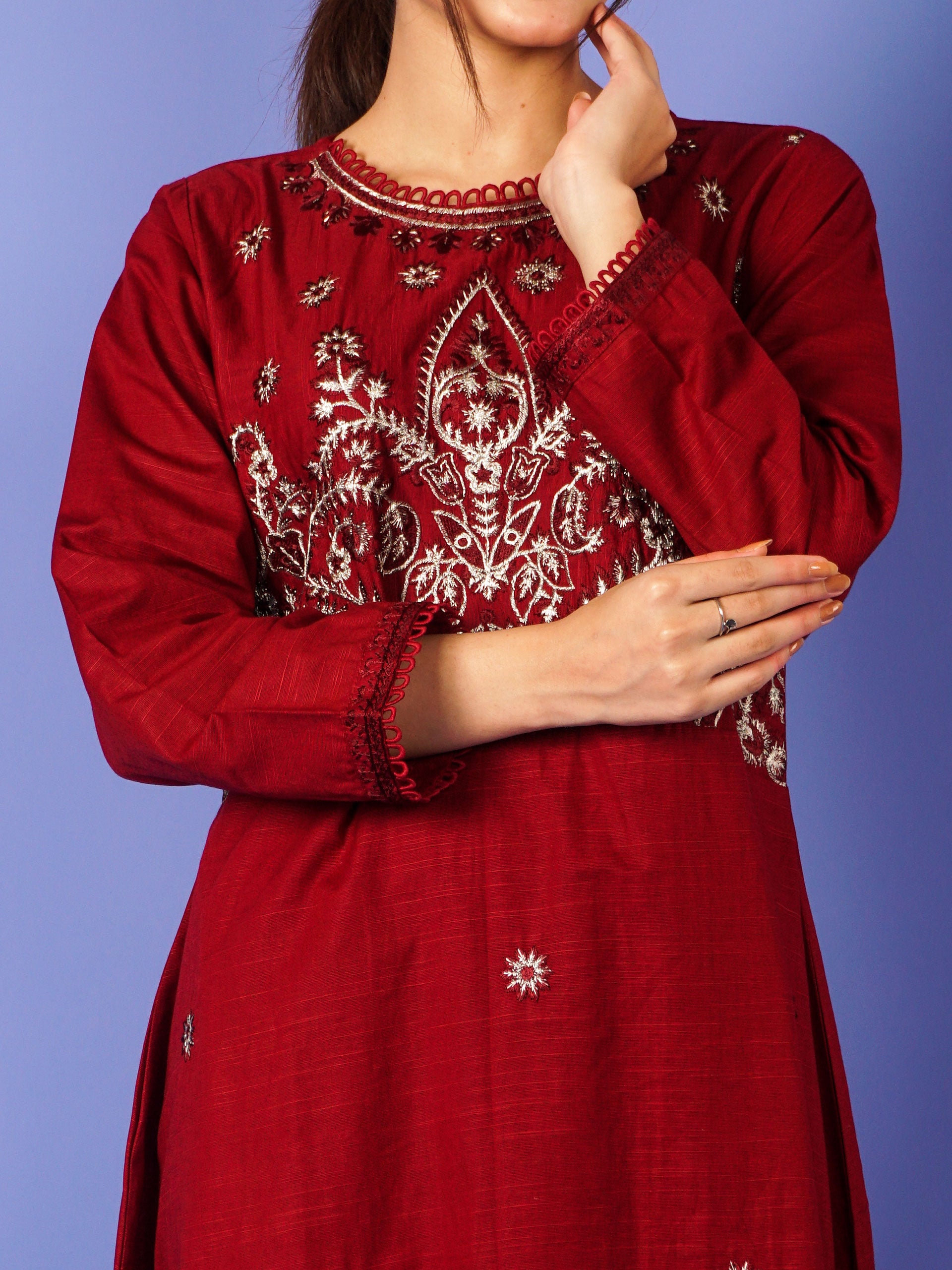 Red Khaddar Embroidered 2 pc - 55018