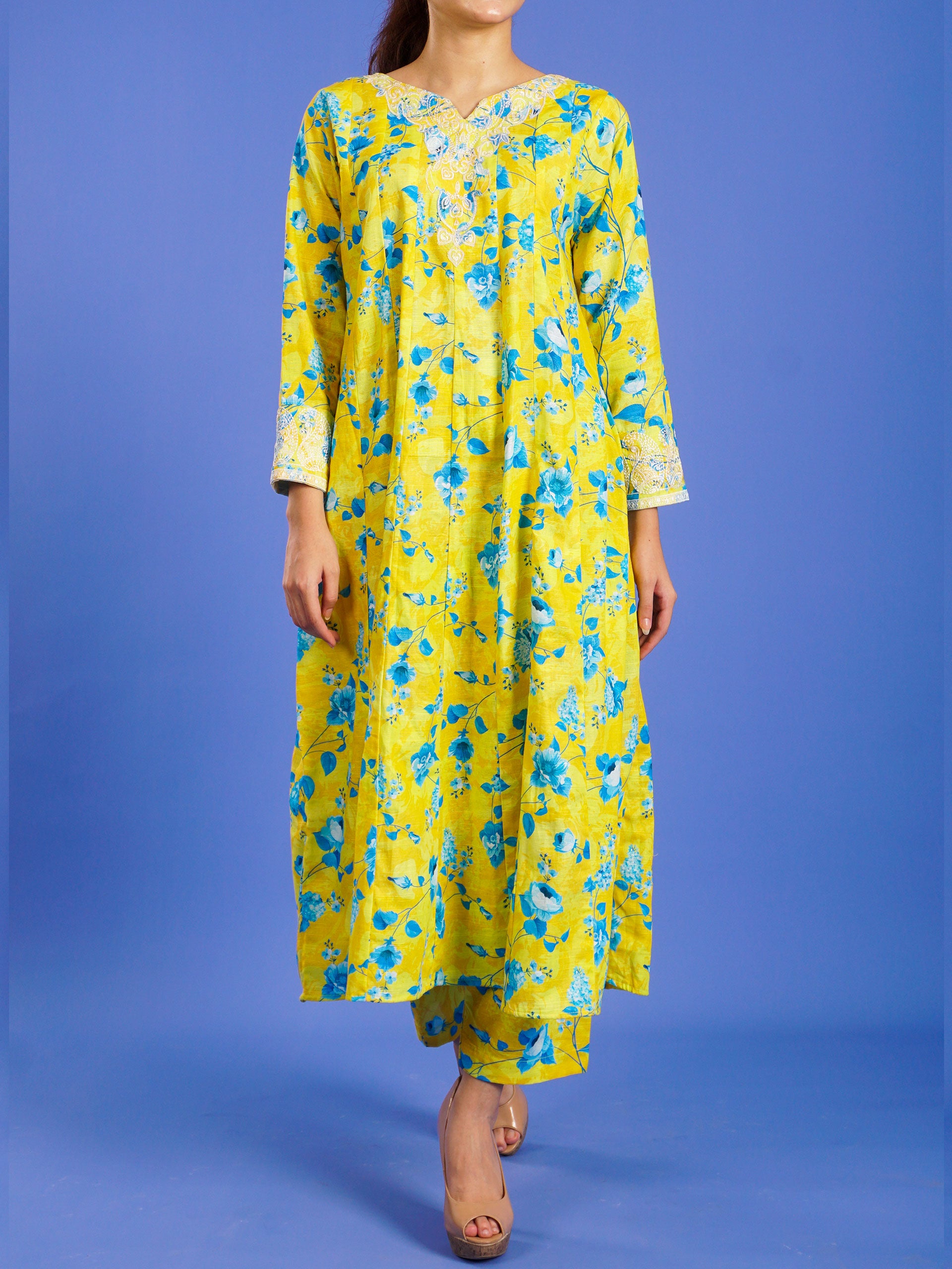 Yellow Khaddar Digital Printed Embroidered 2 pc - 55044