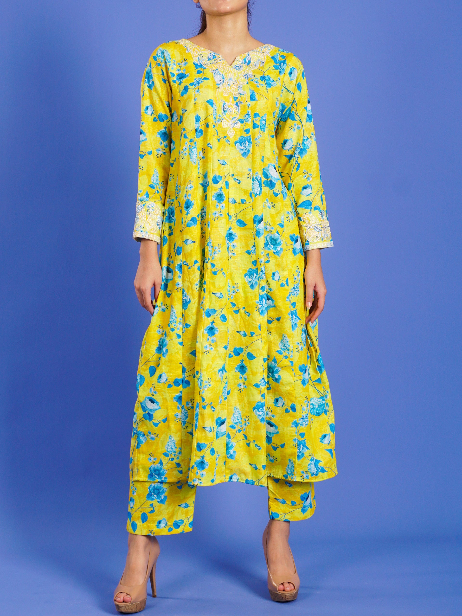 Yellow Khaddar Digital Printed Embroidered 2 pc - 55044