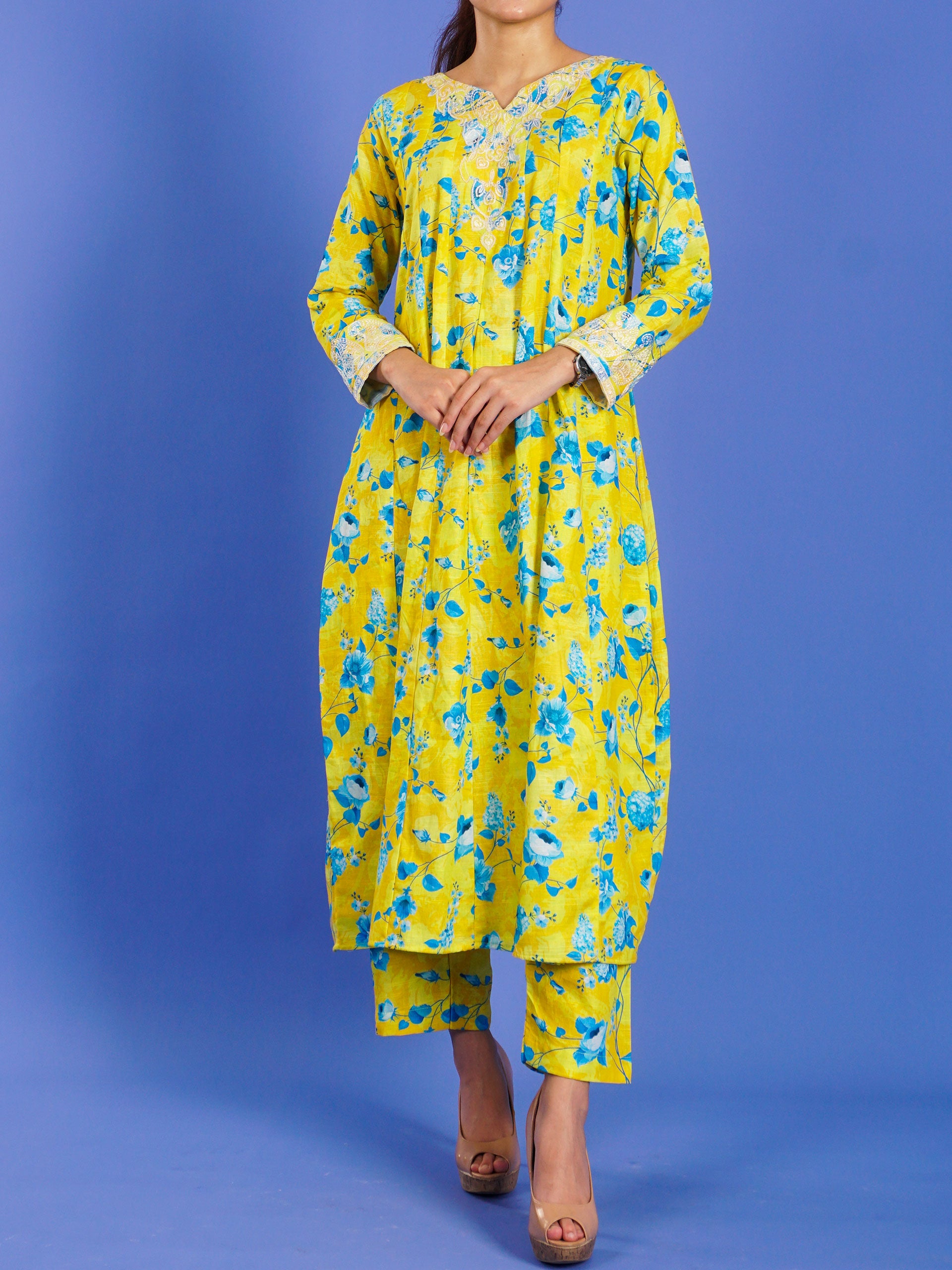 Yellow Khaddar Digital Printed Embroidered 2 pc - 55044