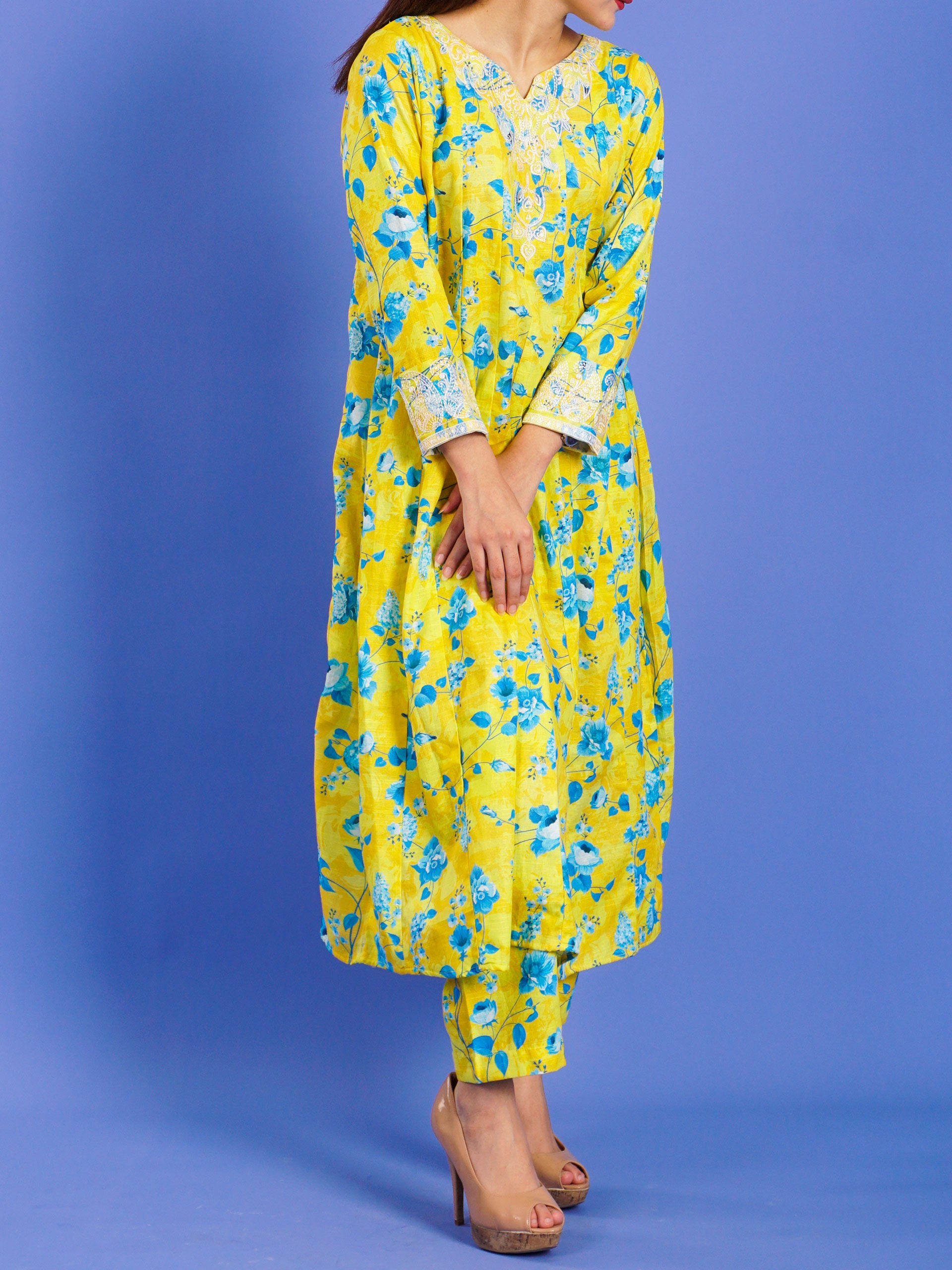 Yellow Khaddar Digital Printed Embroidered 2 pc - 55044