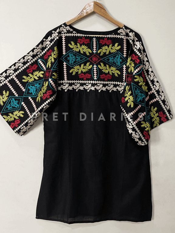 Black Embroidered Kurta  - 54199