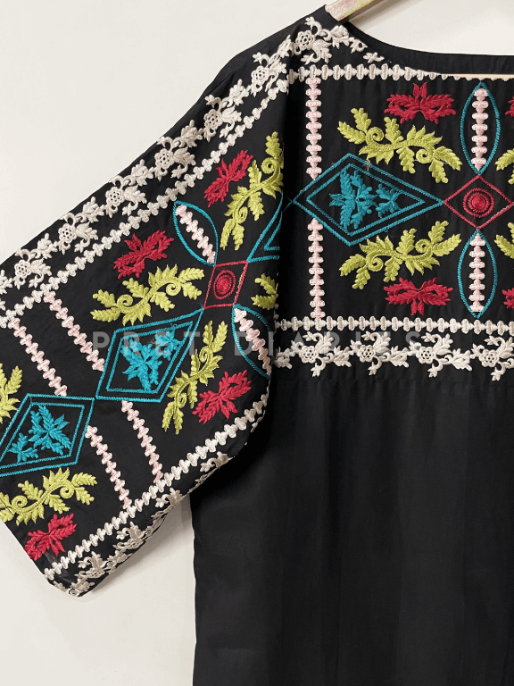 Black Embroidered Kurta  - 54199