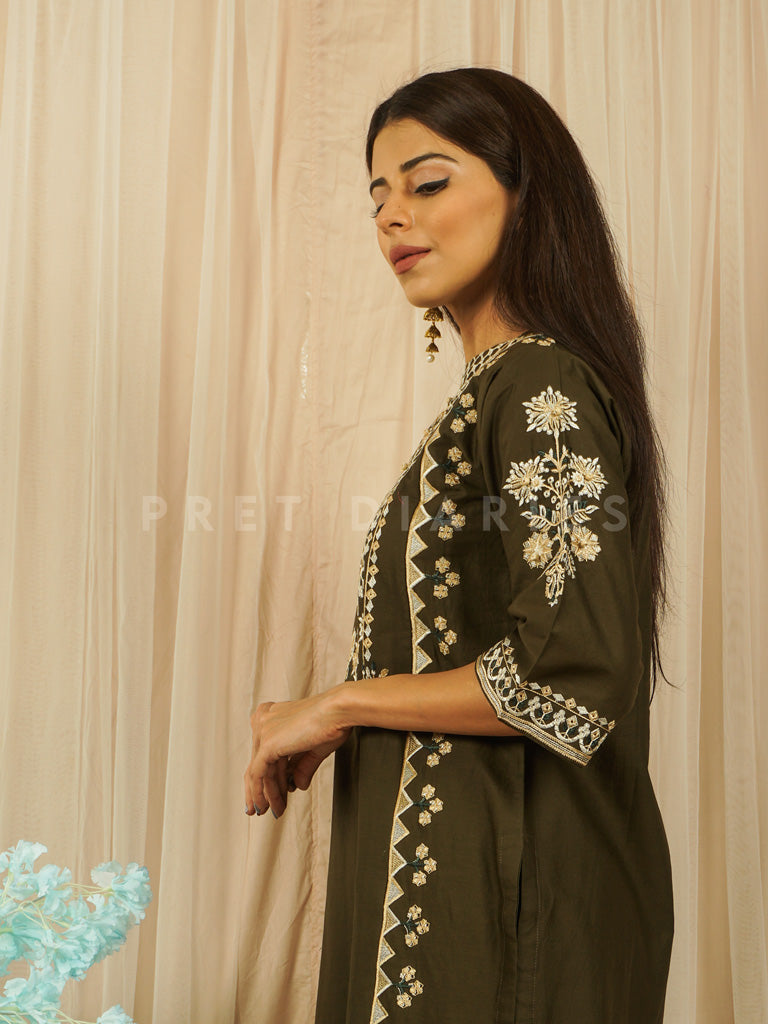 Dhani Green Embroidered 2 pc - 54627